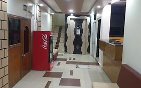 Hotel Sahara Palace